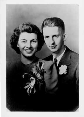 Ewell and Thelma Brauer wedding, 1942 Ewell and Thelma Brauer wedding, 1942